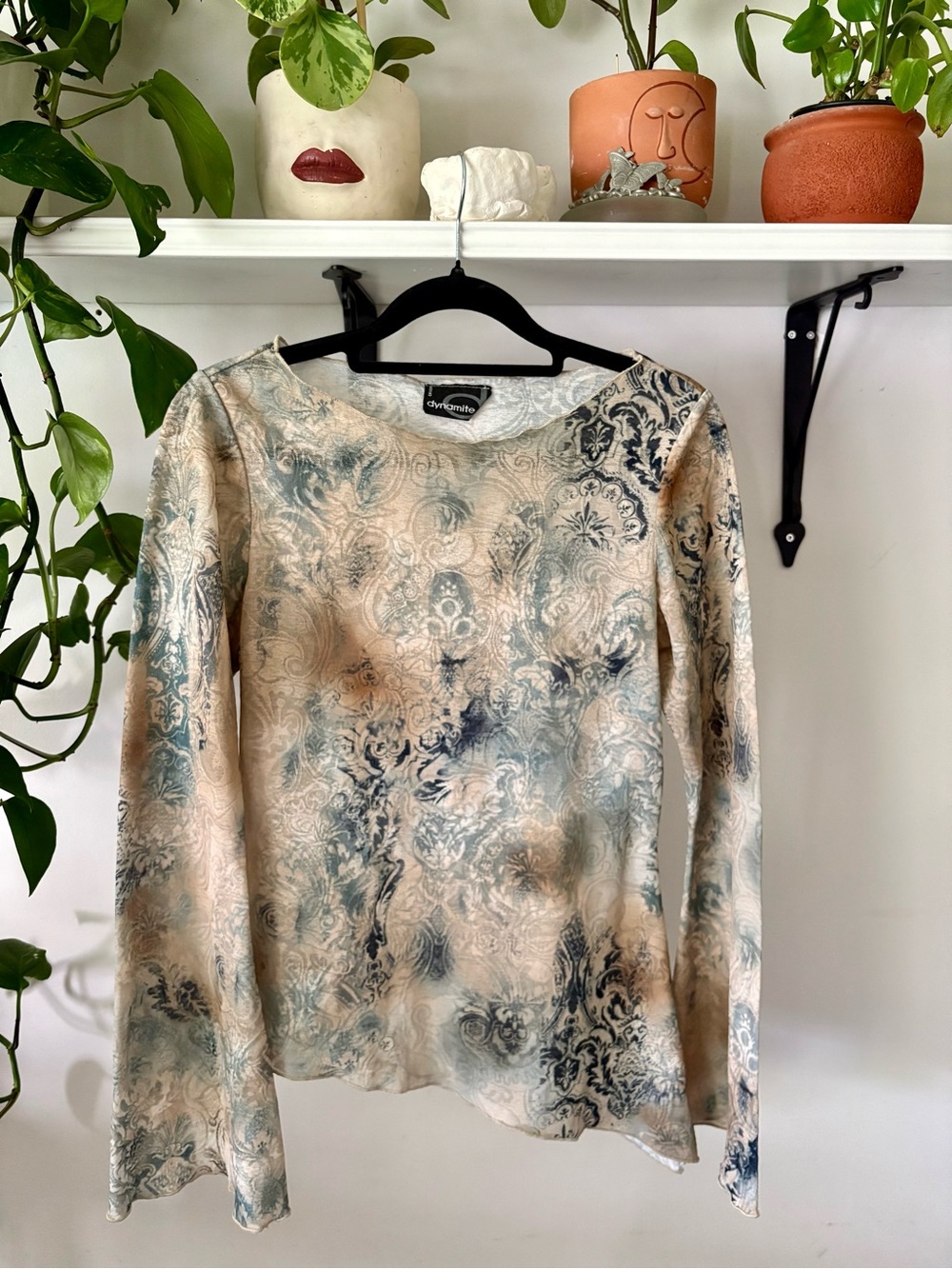Dynamite Long-Sleeve Crewneck Top in Beige and Teal Swirl